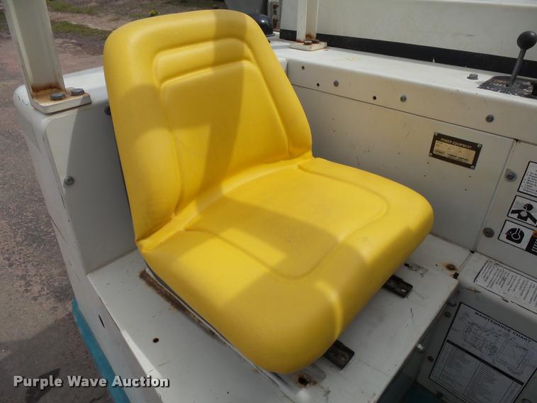 image for item DH9617 Tennant 95AA sweeper