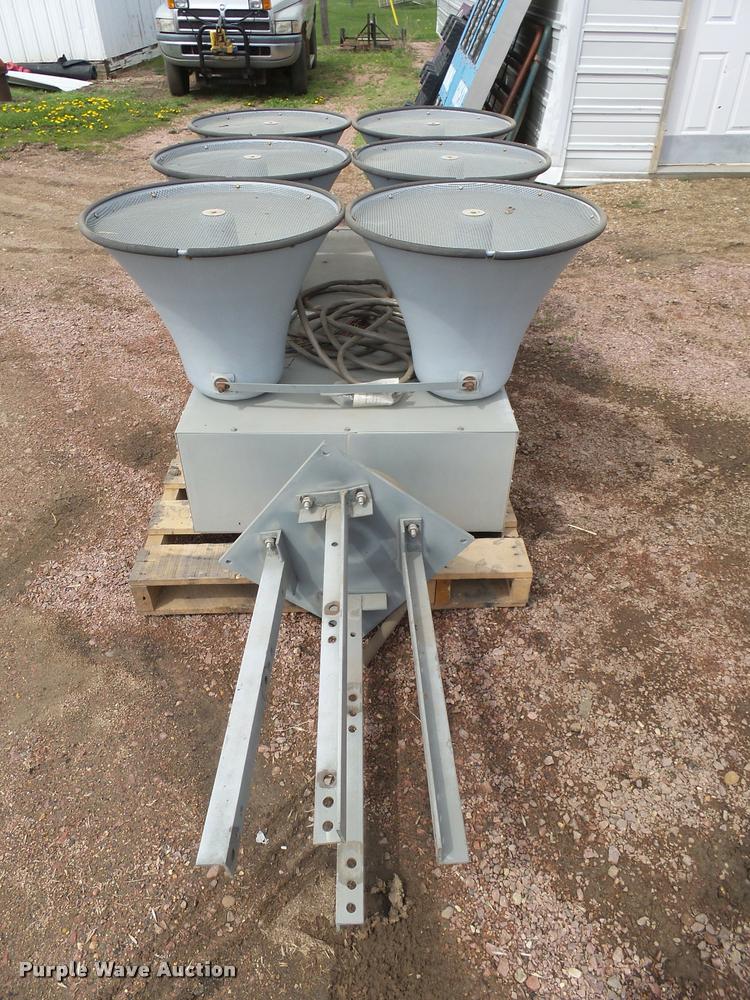 image for item DH9620 Federal Signal rotating siren