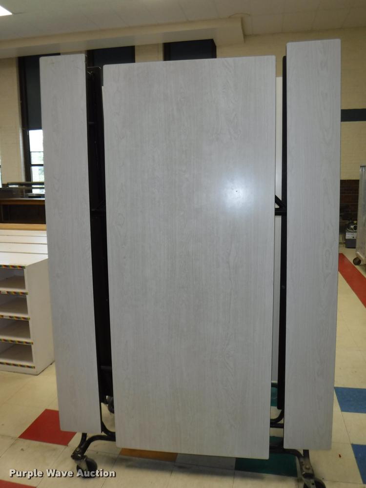 image for item DJ9030 (4) tables