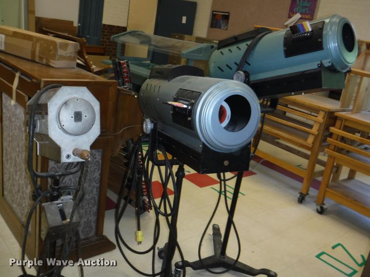 image for item DJ9033 (3) spotlights