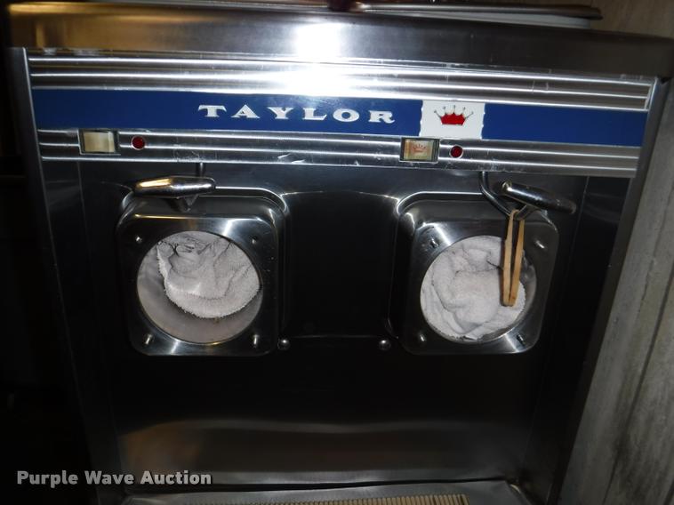image for item DJ9035 Taylor soft serve ice cream machine