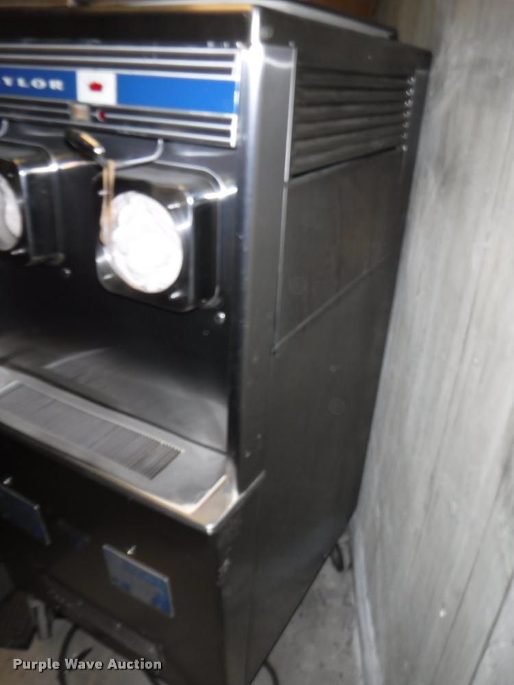 image for item DJ9035 Taylor soft serve ice cream machine