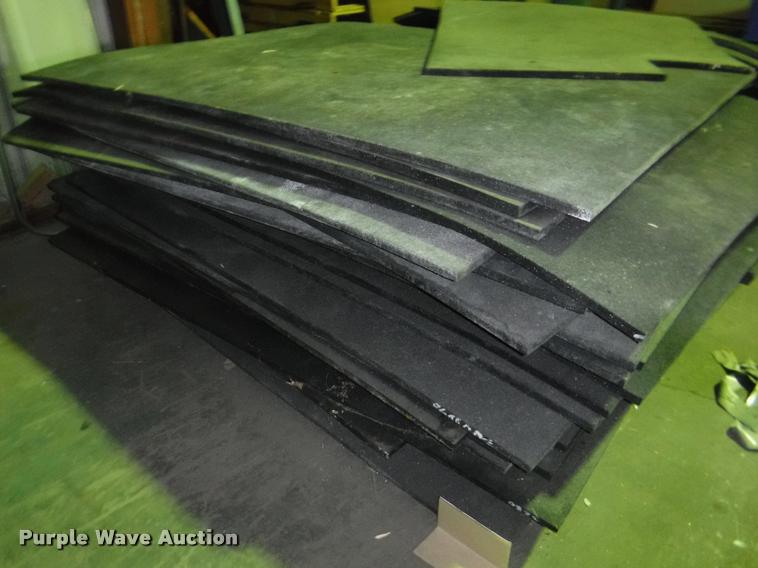 image for item DJ9038 Approximately 180 rubber livestock stall mats