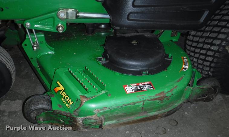 image for item DJ9047 John Deere Z925A EFI riding lawn mower