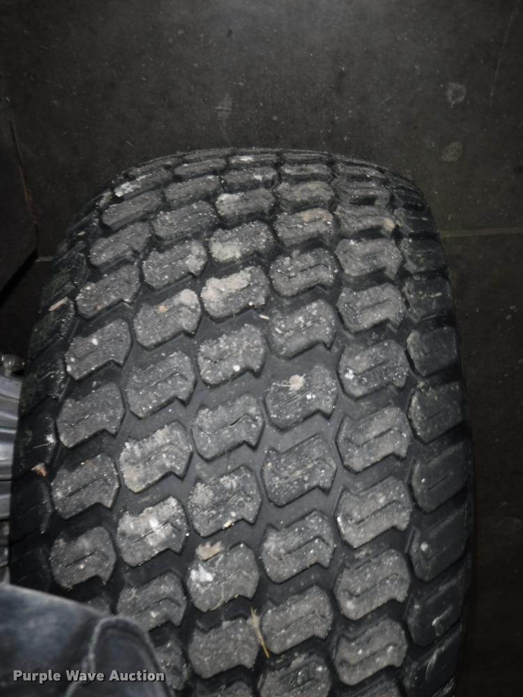 image for item DJ9049 Kubota ZG327 riding lawn mower