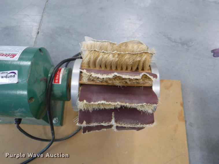 2008 Grizzly G8749 drum/flap sander in Gardner, KS Item DJ9148 sold Purple Wave