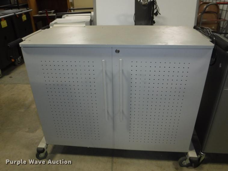 image for item DJ9222 (3) laptop charging carts