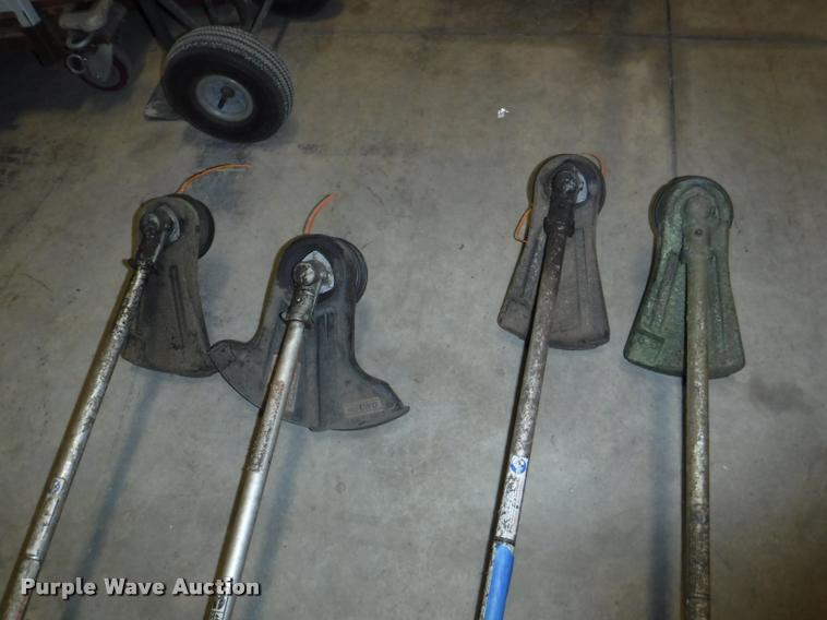 image for item DJ9226 (4) string trimmers