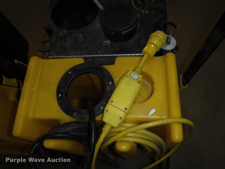 image for item DJ9227 (2) Kai Whiz No-Touch cleaning systems