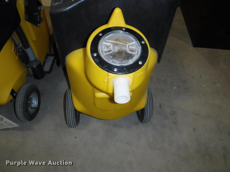 image for item DJ9227 (2) Kai Whiz No-Touch cleaning systems