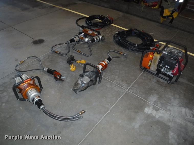 image for item DJ9229 Holmatro Jaws-of-Life rescue system