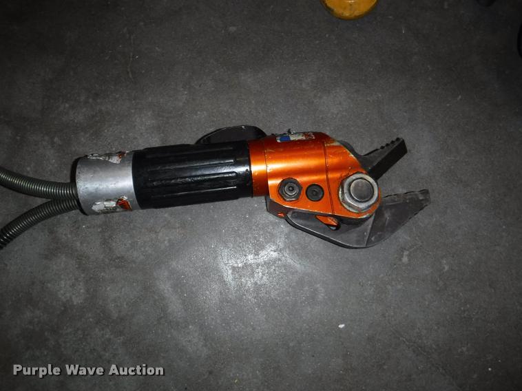 image for item DJ9229 Holmatro Jaws-of-Life rescue system