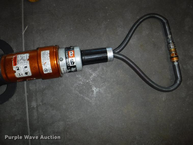 image for item DJ9229 Holmatro Jaws-of-Life rescue system