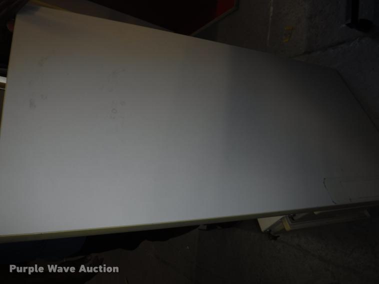 image for item DJ9231 Office furniture