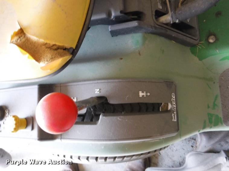 image for item DJ9233 (2) lawn mowers