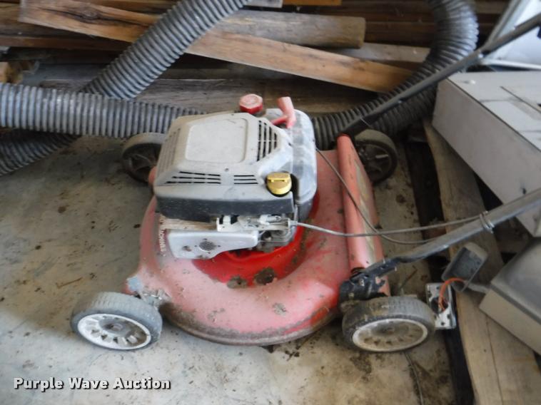 image for item DJ9233 (2) lawn mowers