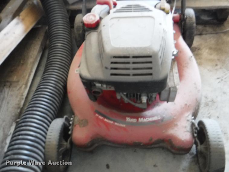 image for item DJ9233 (2) lawn mowers