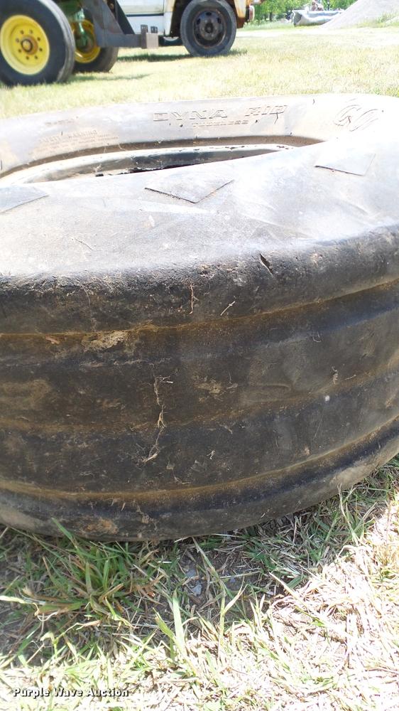 image for item DJ9878 (4) 11L-15 tires