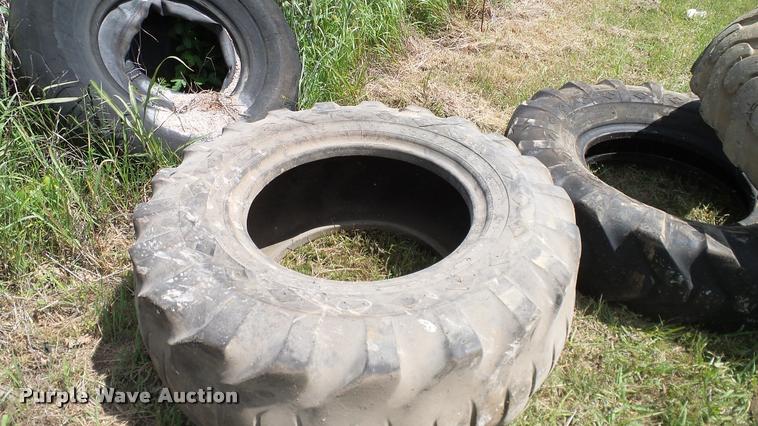 image for item DJ9907 Approximately 100 tires