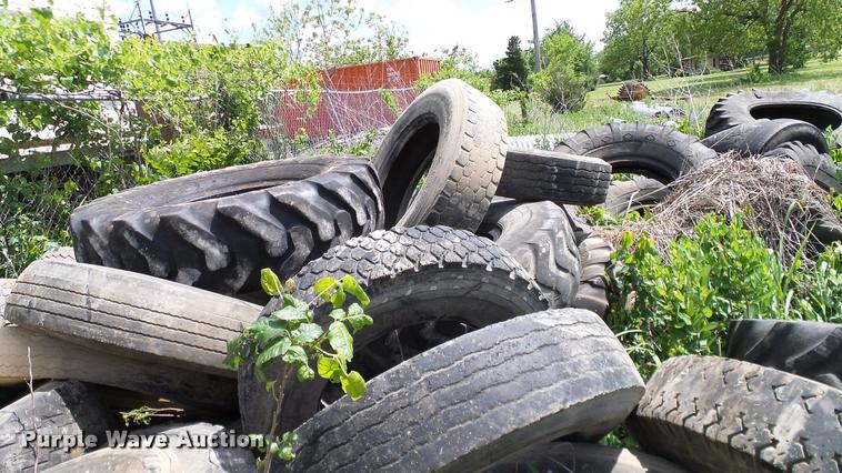 image for item DJ9907 Approximately 100 tires