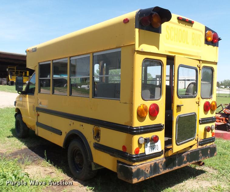 image for item DM9026 1998 Ford Econoline Super Duty school bus