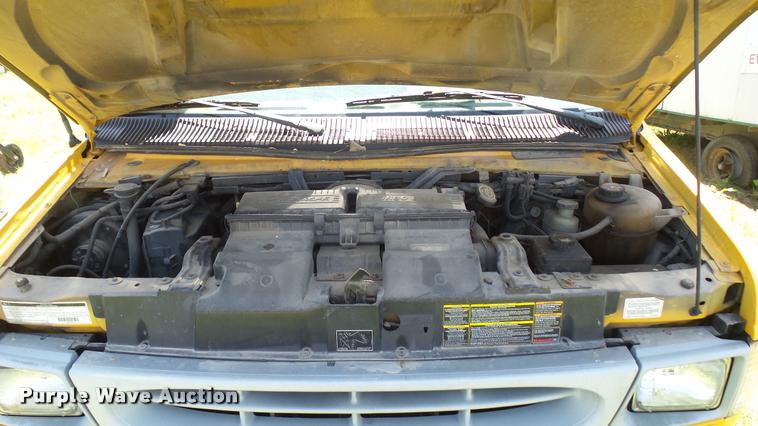 image for item DM9026 1998 Ford Econoline Super Duty school bus