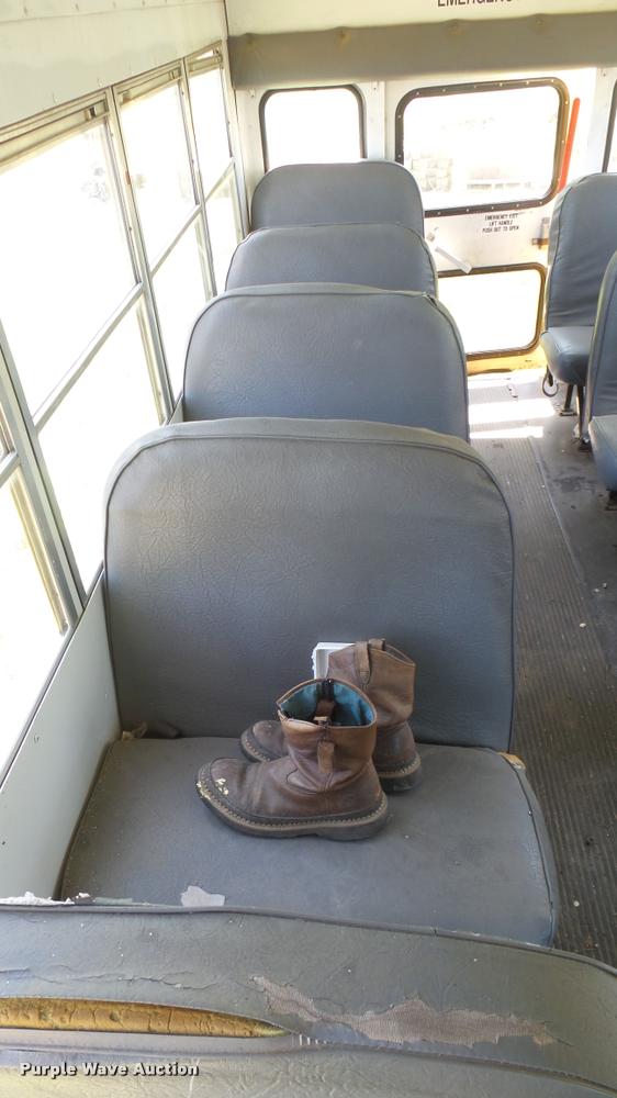 image for item DM9026 1998 Ford Econoline Super Duty school bus