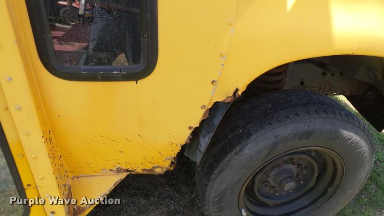 image for item DM9026 1998 Ford Econoline Super Duty school bus