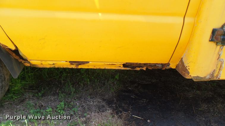 image for item DM9026 1998 Ford Econoline Super Duty school bus