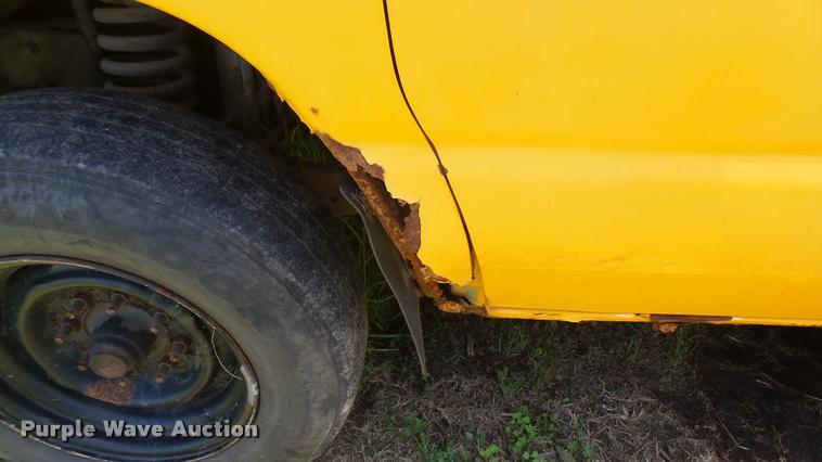 image for item DM9026 1998 Ford Econoline Super Duty school bus