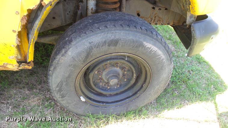 image for item DM9026 1998 Ford Econoline Super Duty school bus