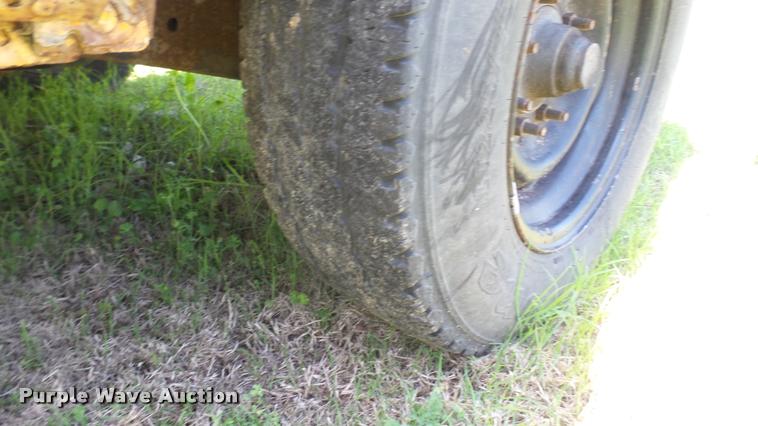 image for item DM9026 1998 Ford Econoline Super Duty school bus