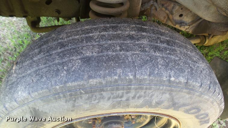 image for item DM9026 1998 Ford Econoline Super Duty school bus