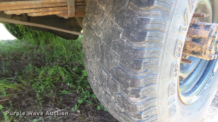 image for item DM9026 1998 Ford Econoline Super Duty school bus