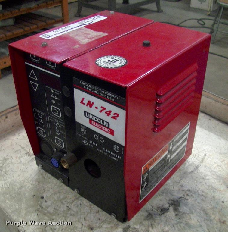 image for item DP9375 Lincoln LN-742 wire feeder