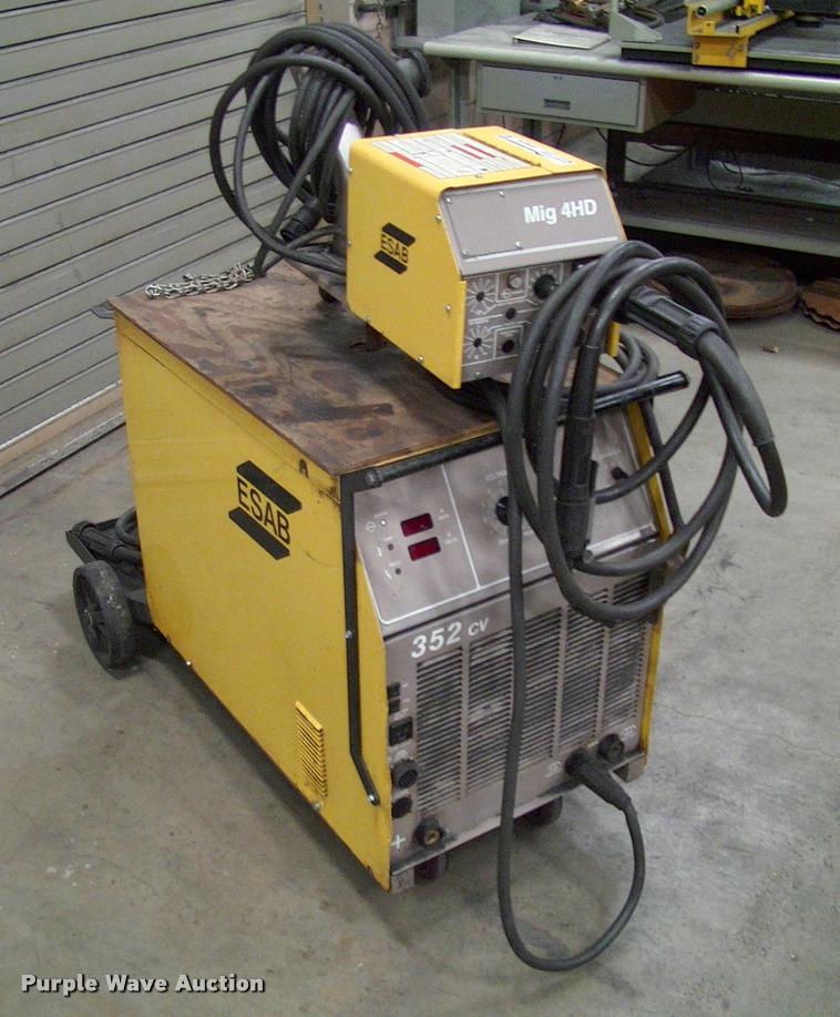 image for item DP9376 Esab 4HD mig welder