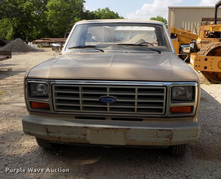 image for item DP9387 1986 Ford F150 pickup truck