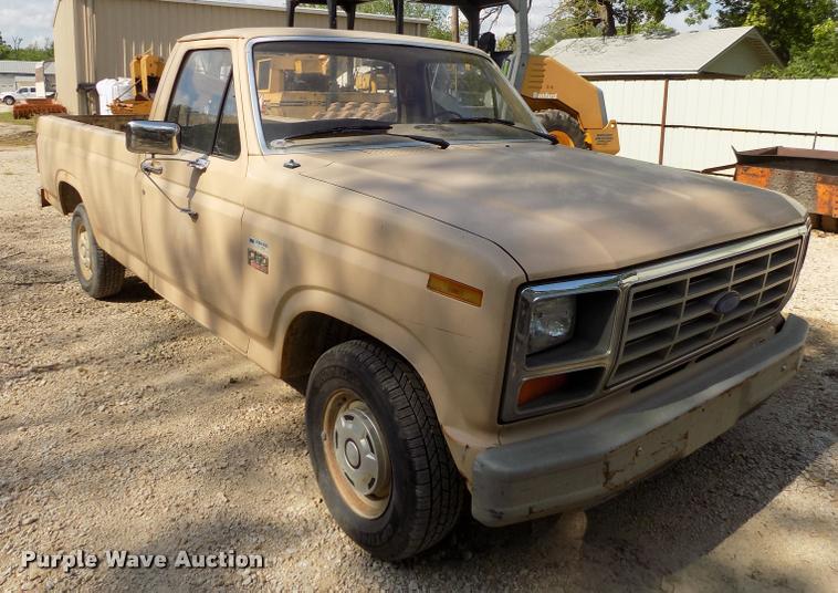 image for item DP9387 1986 Ford F150 pickup truck