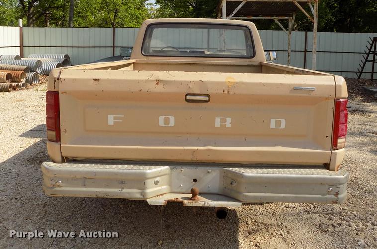 image for item DP9387 1986 Ford F150 pickup truck