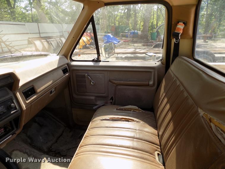 image for item DP9387 1986 Ford F150 pickup truck