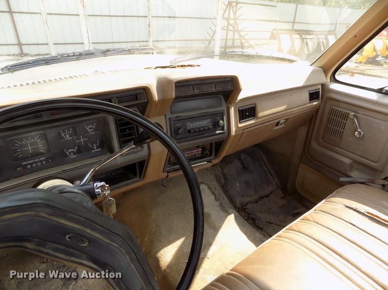 image for item DP9387 1986 Ford F150 pickup truck