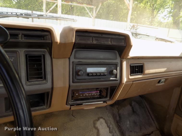 image for item DP9387 1986 Ford F150 pickup truck