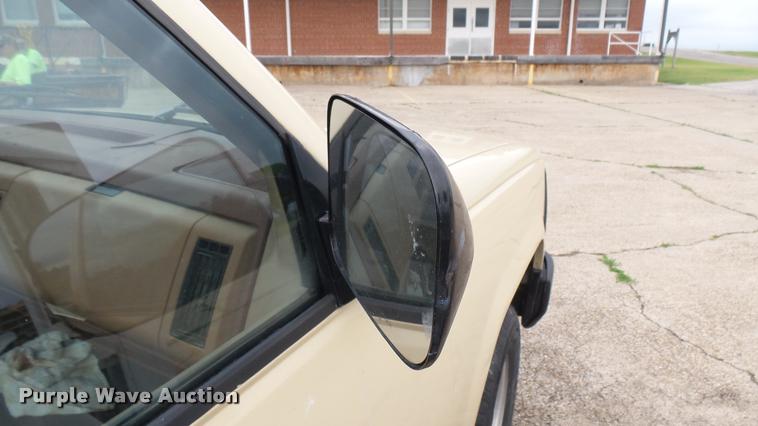 image for item DQ9059 1991 Chevrolet Silverado 1500 pickup truck