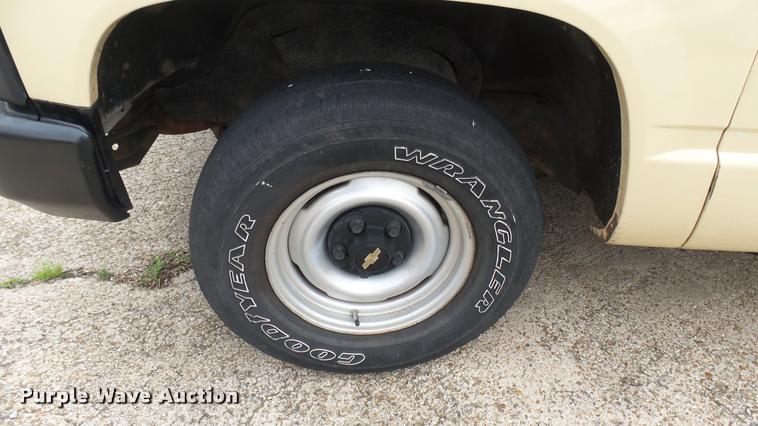 image for item DQ9059 1991 Chevrolet Silverado 1500 pickup truck