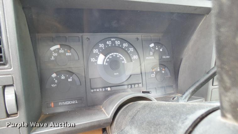 image for item DQ9059 1991 Chevrolet Silverado 1500 pickup truck