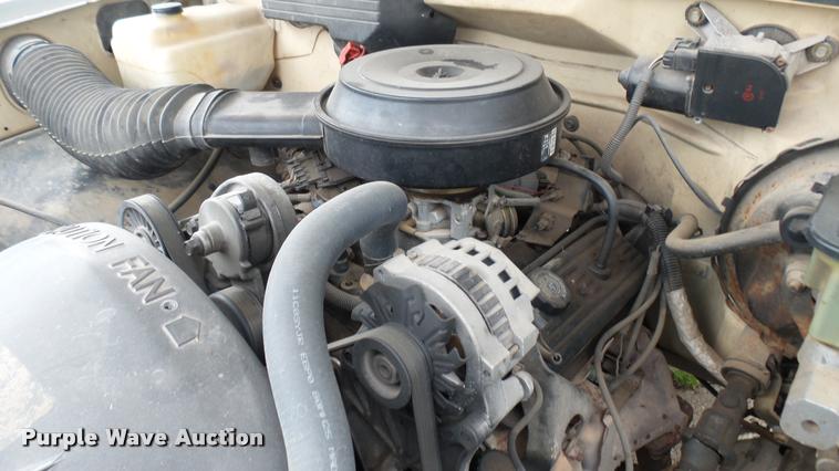 image for item DQ9059 1991 Chevrolet Silverado 1500 pickup truck