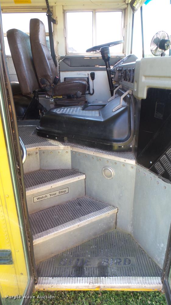 image for item DQ9181 2003 Blue Bird TC2000 school bus