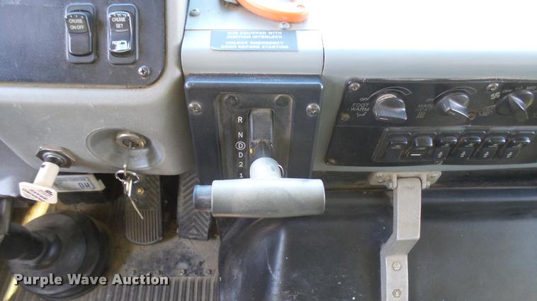 image for item DQ9181 2003 Blue Bird TC2000 school bus