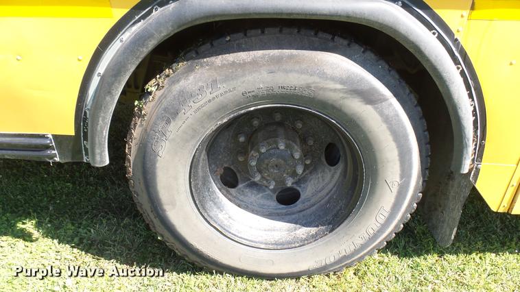 image for item DQ9181 2003 Blue Bird TC2000 school bus