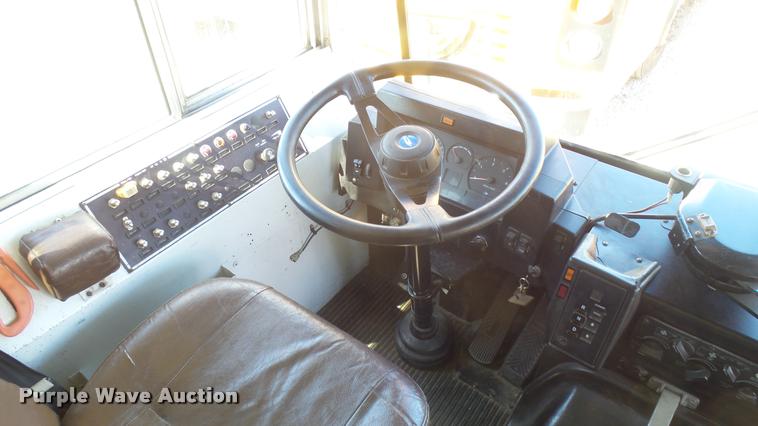 image for item DQ9182 2000 Blue Bird TC2000 school bus